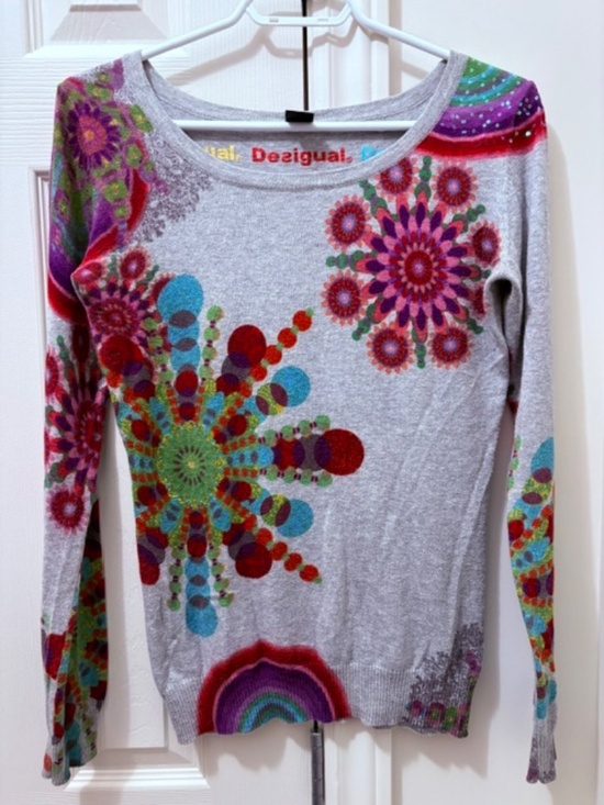 Desigual Sweaters - DESiGUAL Women's sz S light sweater top grey with multicolour Desigual floral